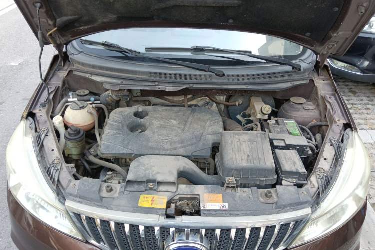 Used Karry K50 2015 1.5L Manual Comfort Model Engine Bay