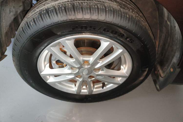 Used Karry K50 2015 1.5L Manual Luxury Model Exterior 2