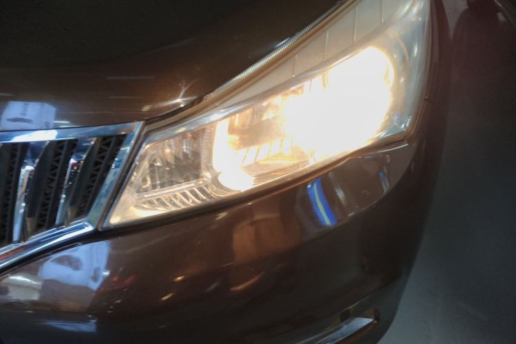 Used Karry K50 2015 1.5L Manual Luxury Model Left Front Headlight