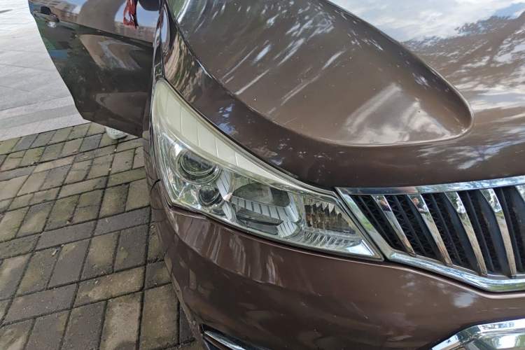 Used Karry K50 2015 1.5L Manual Comfort Model Right Front Headlight