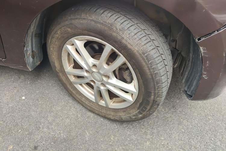 Used Karry K50 2015 1.5L Automatic Luxury Model Right Front Wheel Hub
