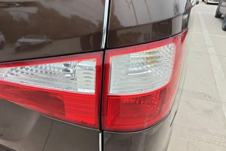 Used Karry K50 2015 1.5L Manual Comfort Model Right Rear Taillight