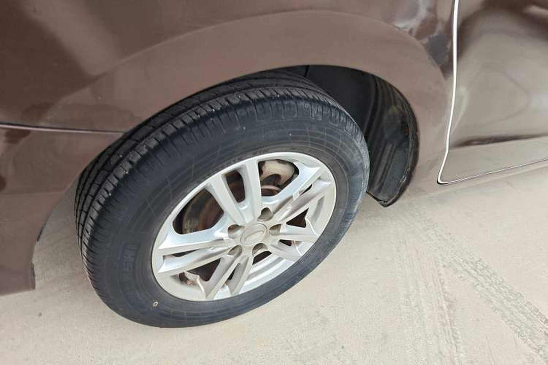 Used Karry K50 2015 1.5L Manual Comfort Model Right Rear Wheel Hub