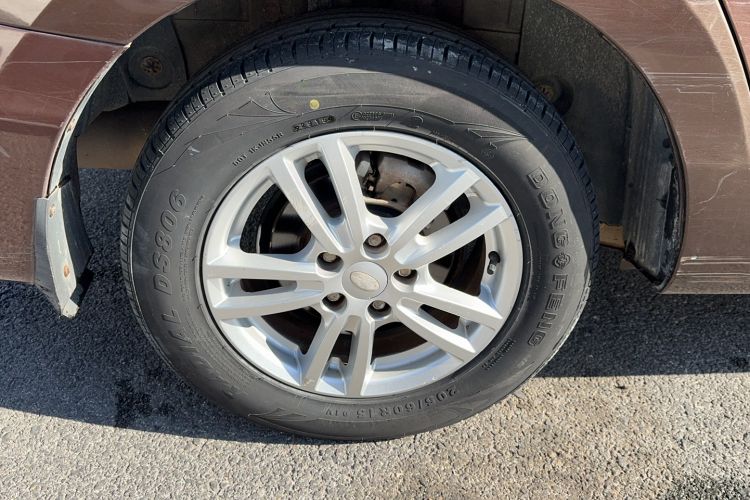 Used Karry K50 2015 1.5L Automatic Luxury Model Right Rear Wheel Hub