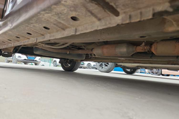 Used Karry K50 2015 1.5L Manual Comfort Model Right Side Sill