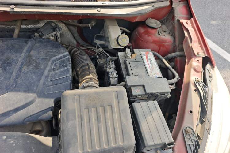 Used Karry K50 2015 1.5L Manual Comfort Model Engine Bay Left