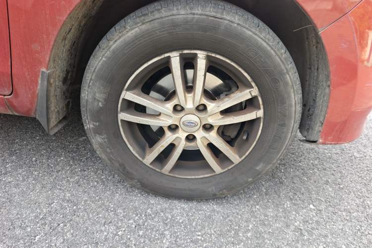 Used Karry K50 2015 1.5L Manual Comfort Model Right Front Wheel Hub