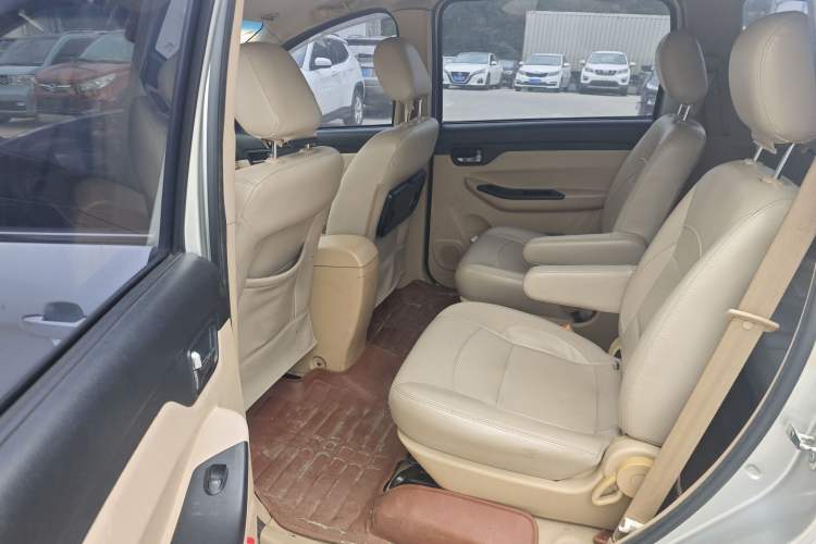 Used Karry K50 2015 1.5L Manual Luxury Model Interior 1