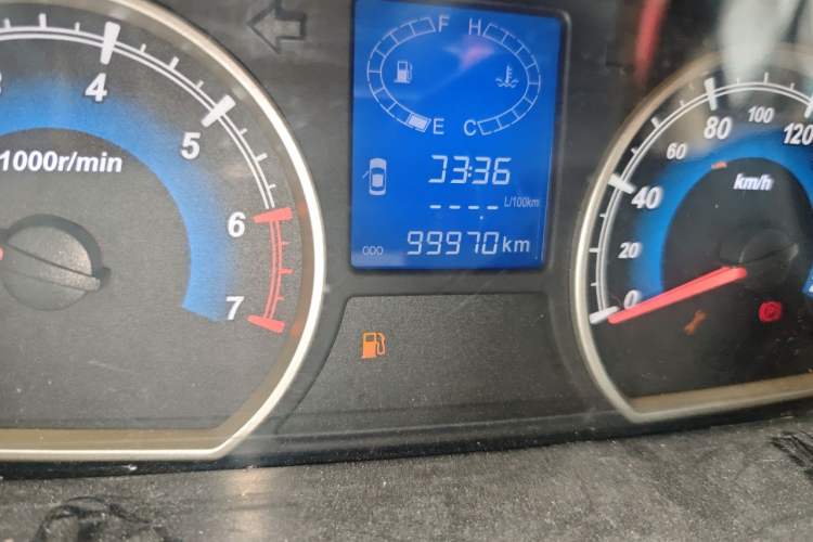 Used Karry K50 2015 1.5L Manual Base Version Odometer Close Up