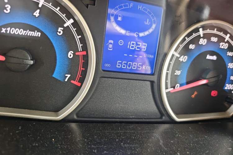 Used Karry K50 2015 1.5L Manual Luxury Model Odometer Close Up