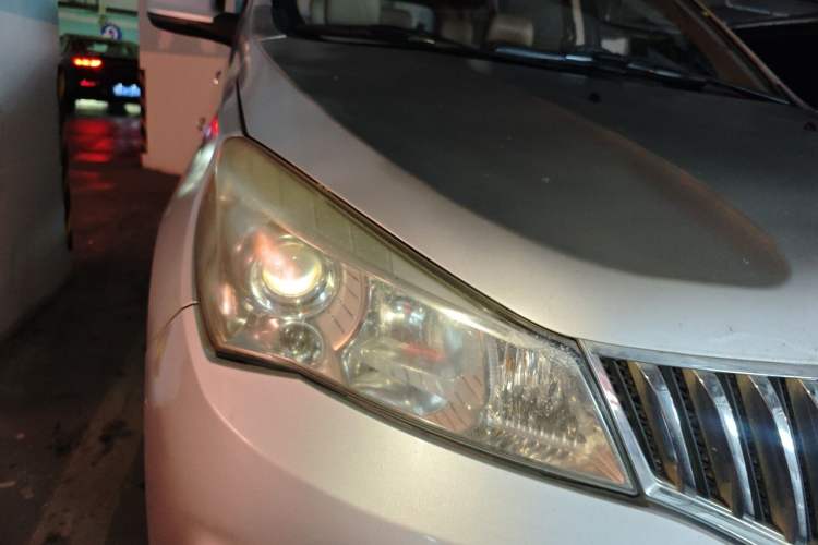 Used Karry K50 2015 1.5L Manual Luxury Model Right Front Headlight