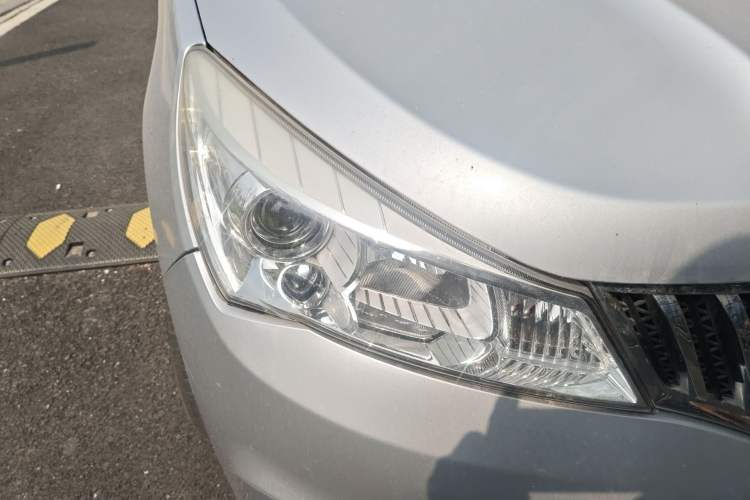 Used Karry K50  Right Front Headlight