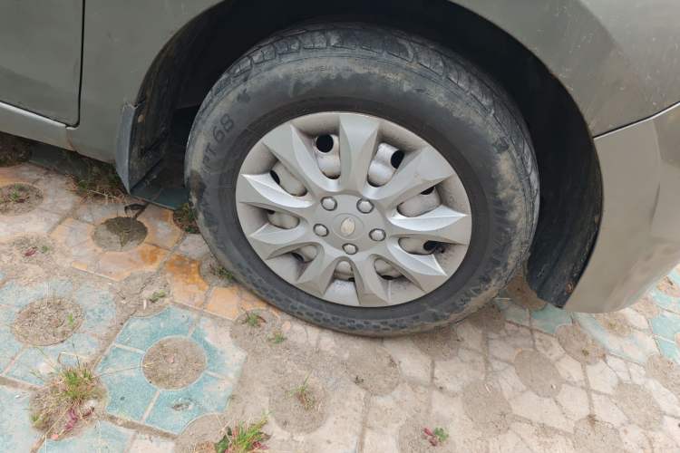 Used Karry K50 2015 1.5L Manual Base Version Right Front Wheel Hub