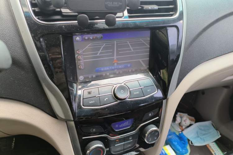 Used Karry K50 2015 1.5L Manual Luxury Model Audio And AC Panel