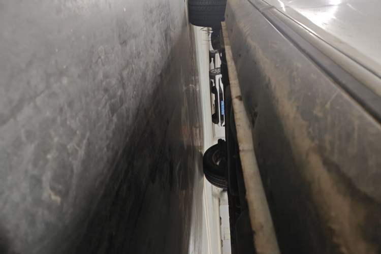Used Karry K50 2015 1.5L Manual Comfort Model Chassis Front Right