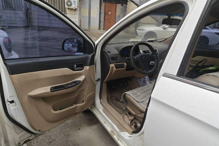 Used Karry K50 2015 1.5L Manual Comfort Model Driver Seat