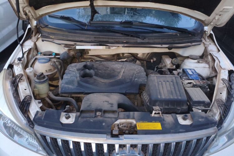 Used Karry K50 2015 1.5L Manual Comfort Model Engine Bay