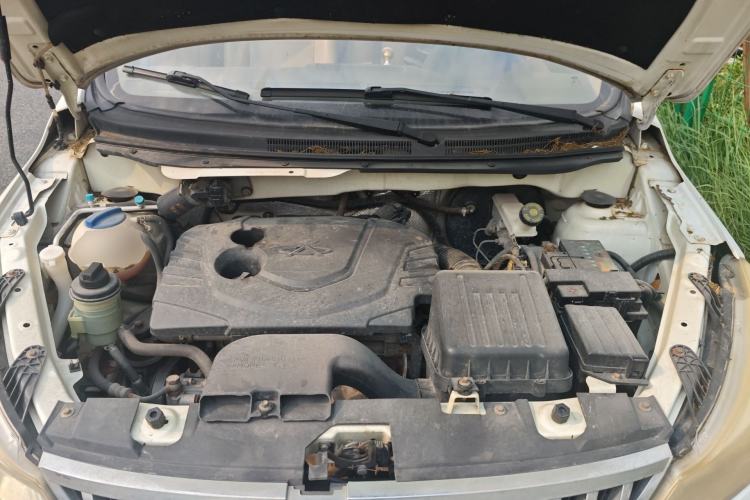 Used Karry K50 2015 1.5L Manual Luxury Model Engine Bay