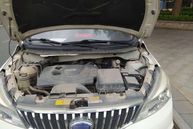 Used Karry K50 2015 1.5L Manual Comfort Model Engine Bay Left