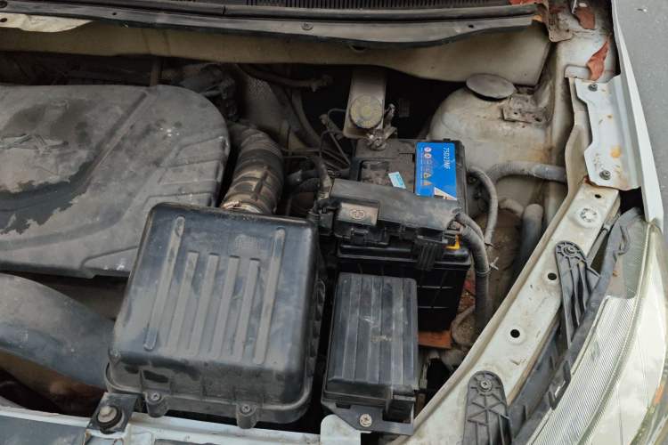 Used Karry K50 2015 1.5L Automatic Luxury Model Engine Bay Left