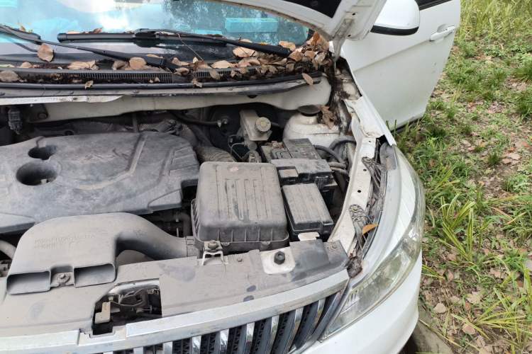Used Karry K50 2015 1.5L Manual Luxury Model Engine Bay Left