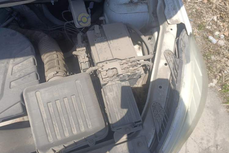 Used Karry K50 2015 1.5L Manual Standard Edition Engine Bay Left