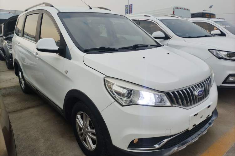 Used Karry K50 2015 1.5L Automatic Luxury Model Exterior 2