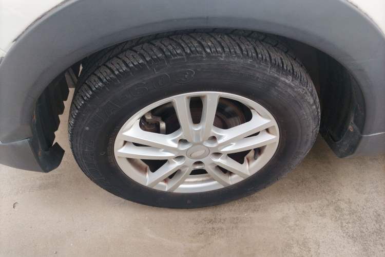 Used Karry K50 2015 1.5L Automatic Luxury Model Exterior 7
