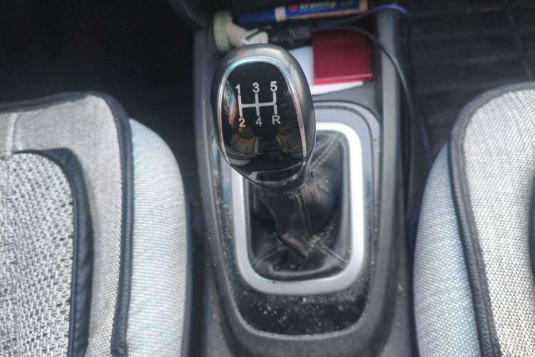 Used Karry K50 2015 1.5L Manual Comfort Model Gear Lever