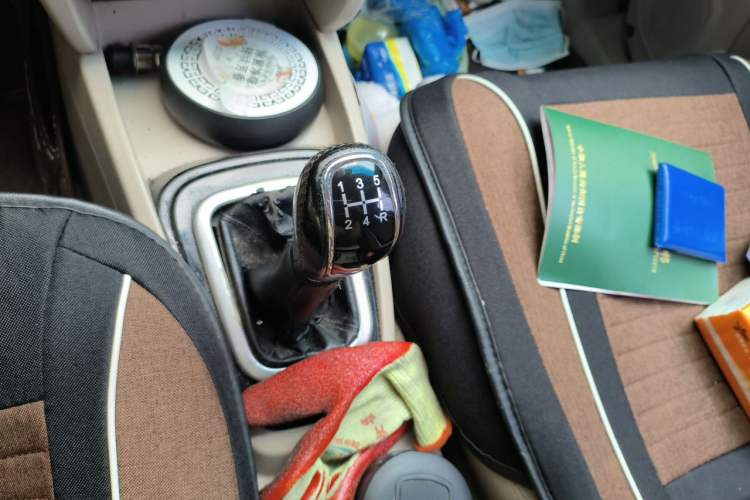 Used Karry K50 2015 1.5L Manual Luxury Model Gear Lever