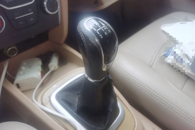 Used Karry K50 2015 1.5L Manual Comfort Model Gear Lever
