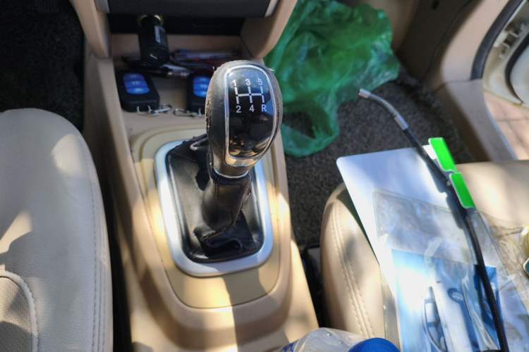 Used Karry K50 2015 1.5L Manual Luxury Model Gear Lever