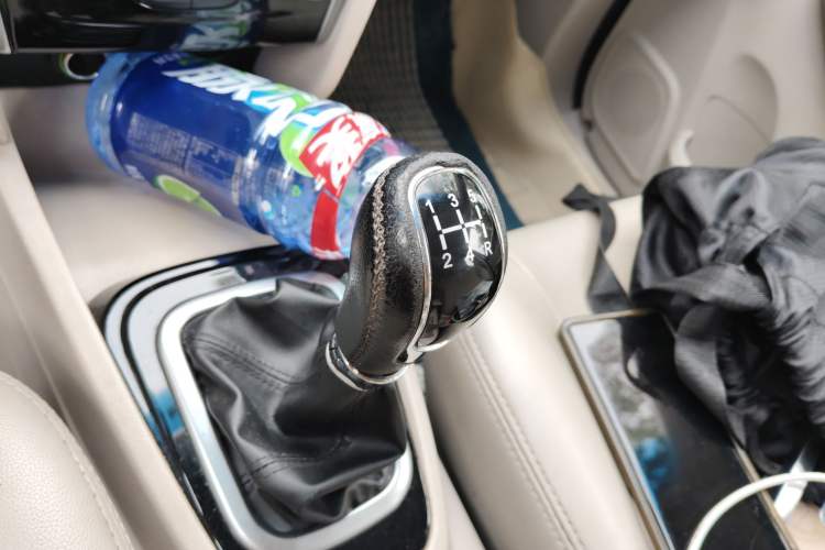 Used Karry K50 2015 1.5L Manual Comfort Model Gear Lever