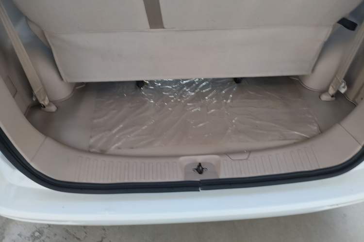 Used Karry K50 2015 1.5L Manual Base Version Interior 13