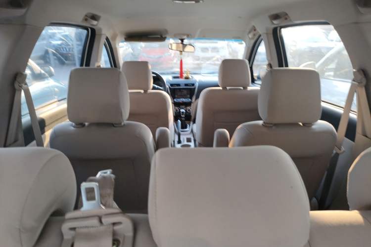 Used Karry K50 2015 1.5L Manual Base Version Interior 14
