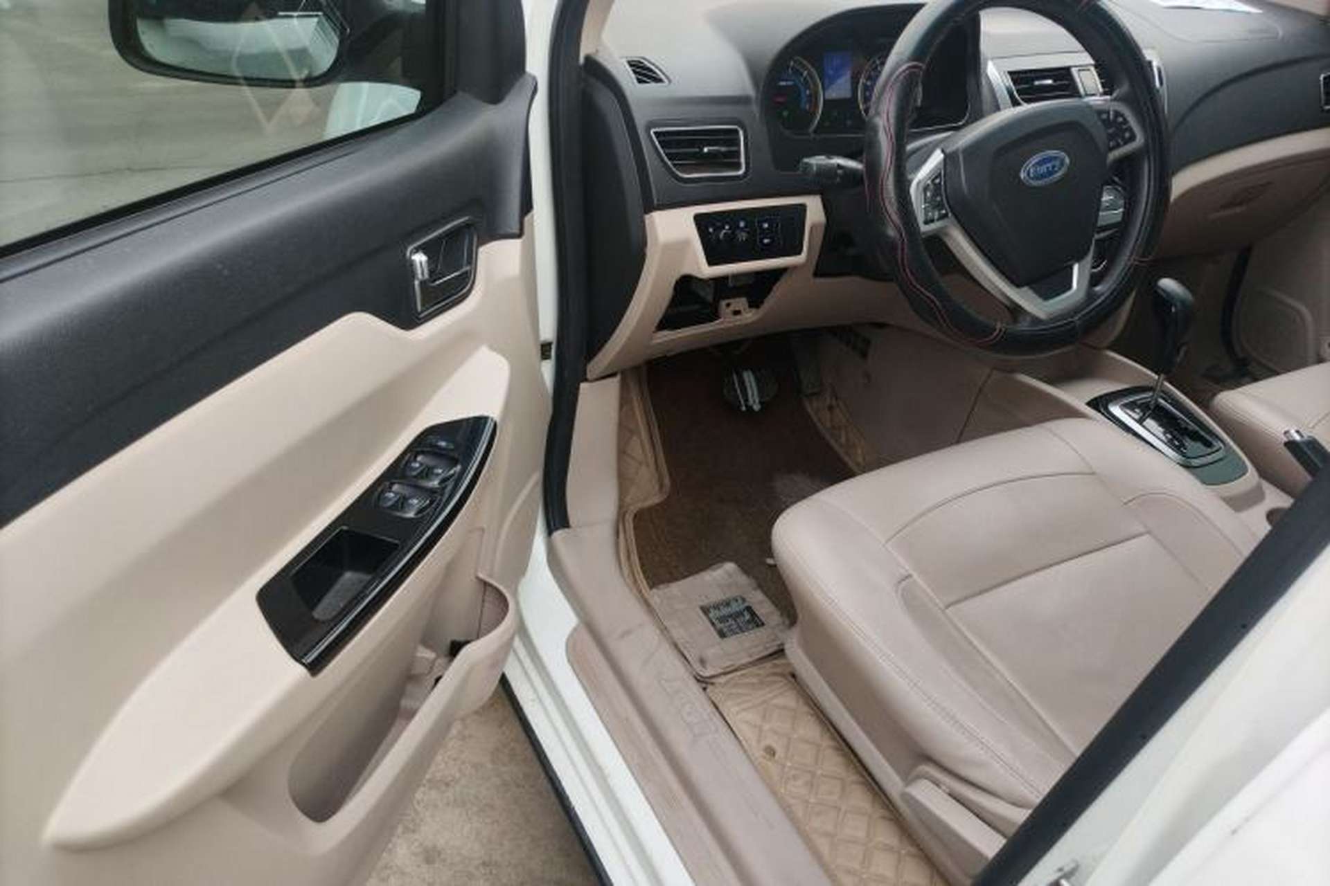 Used Karry K50 2015 1.5L Automatic Luxury Model Interior 3
