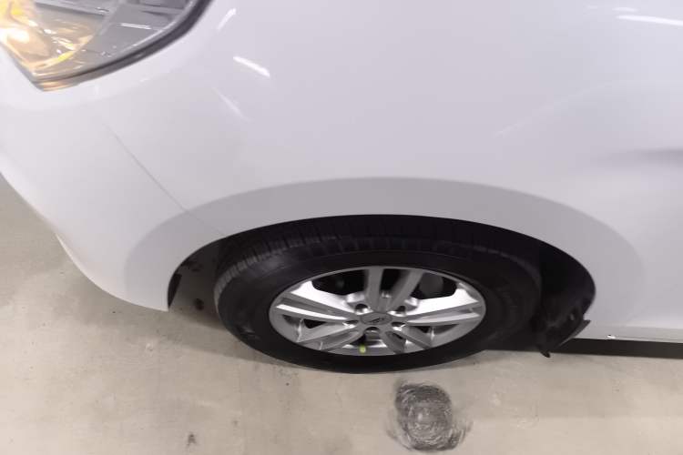 Used Karry K50 2015 1.5L Automatic Luxury Model Left Front Wheel Hub