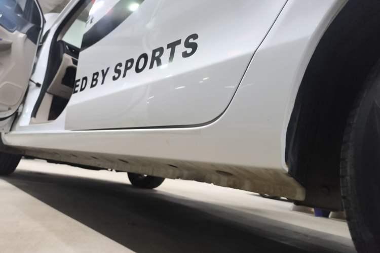 Used Karry K50 2015 1.5L Automatic Luxury Model Left Side Sill