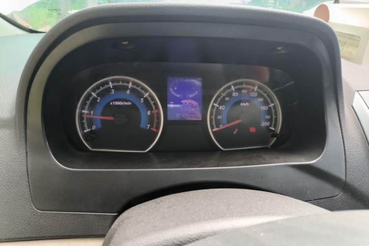 Used Karry K50 2015 1.5L Manual Luxury Model Odometer Close Up