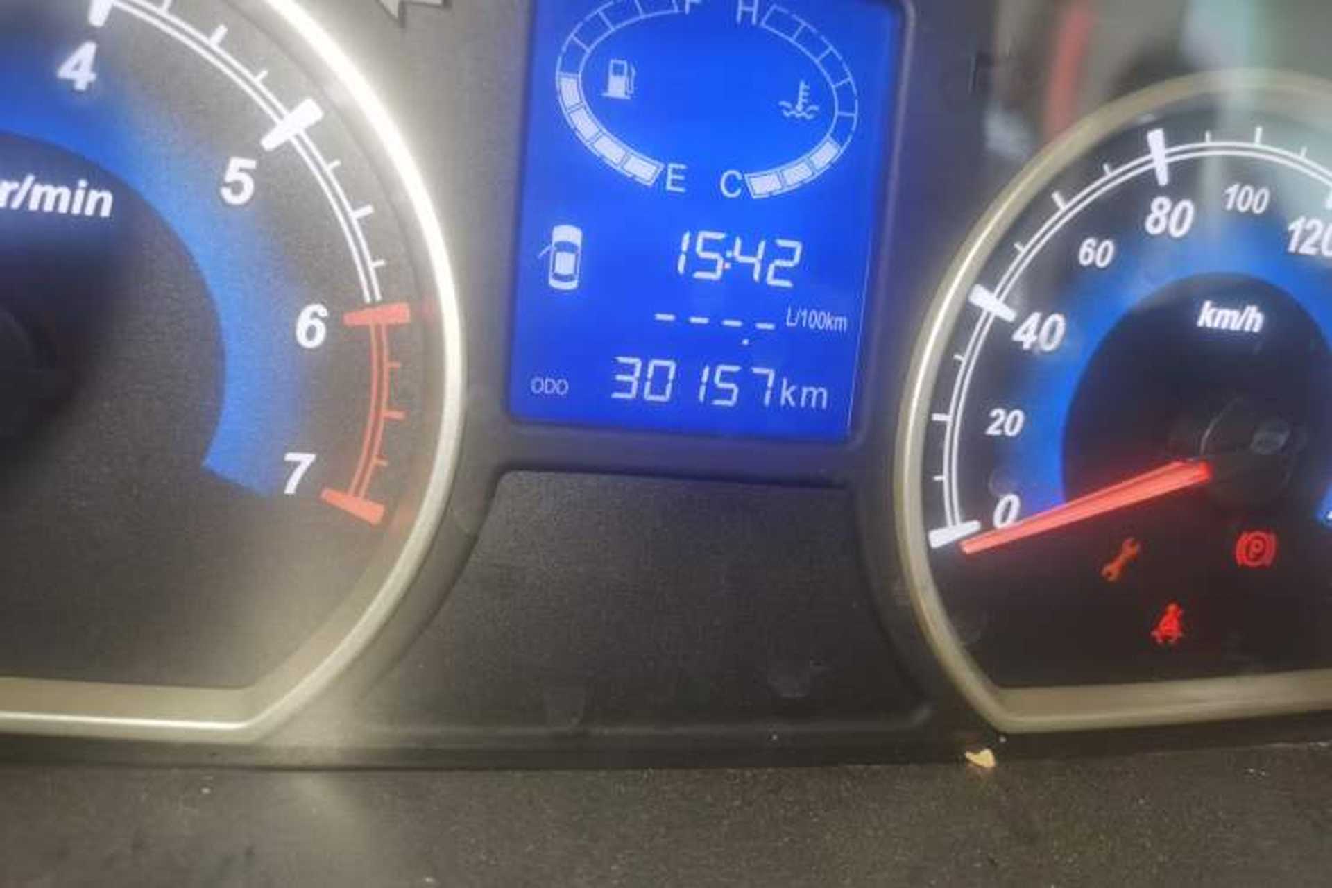 Used Karry K50 2015 1.5L Manual Comfort Model Odometer Close Up