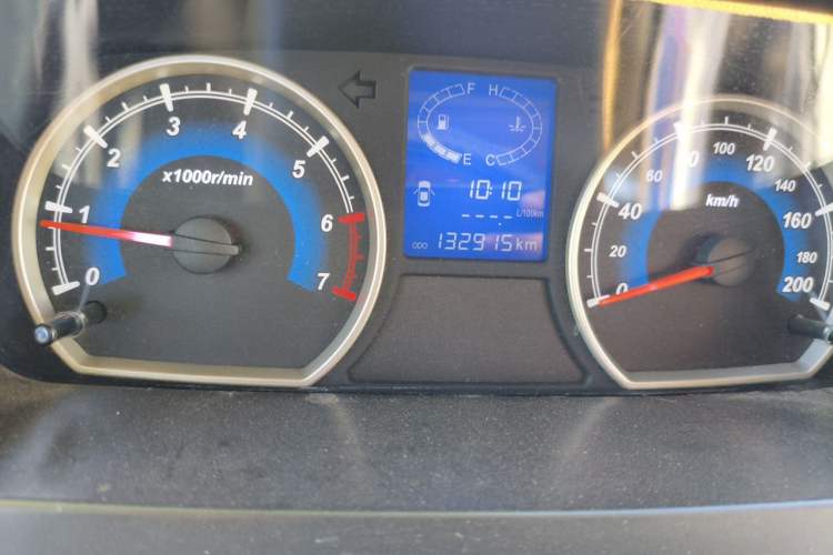 Used Karry K50 2015 1.5L Manual Luxury Model Odometer Close Up