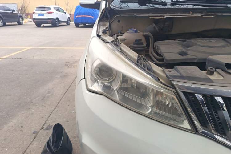 Used Karry K50 2015 1.5L Manual Luxury Model Right Front Headlight