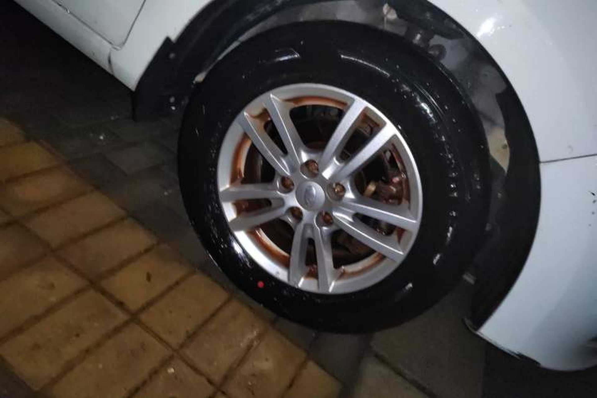 Used Karry K50 2015 1.5L Automatic Luxury Model Right Front Wheel Hub