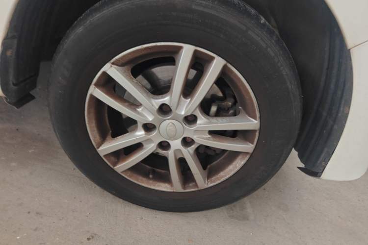 Used Karry K50 2015 1.5L Manual Luxury Model Right Front Wheel Hub