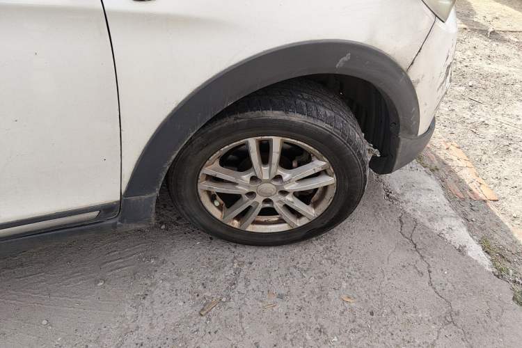 Used Karry K50 2015 1.5L Manual Luxury Model Right Front Wheel Hub