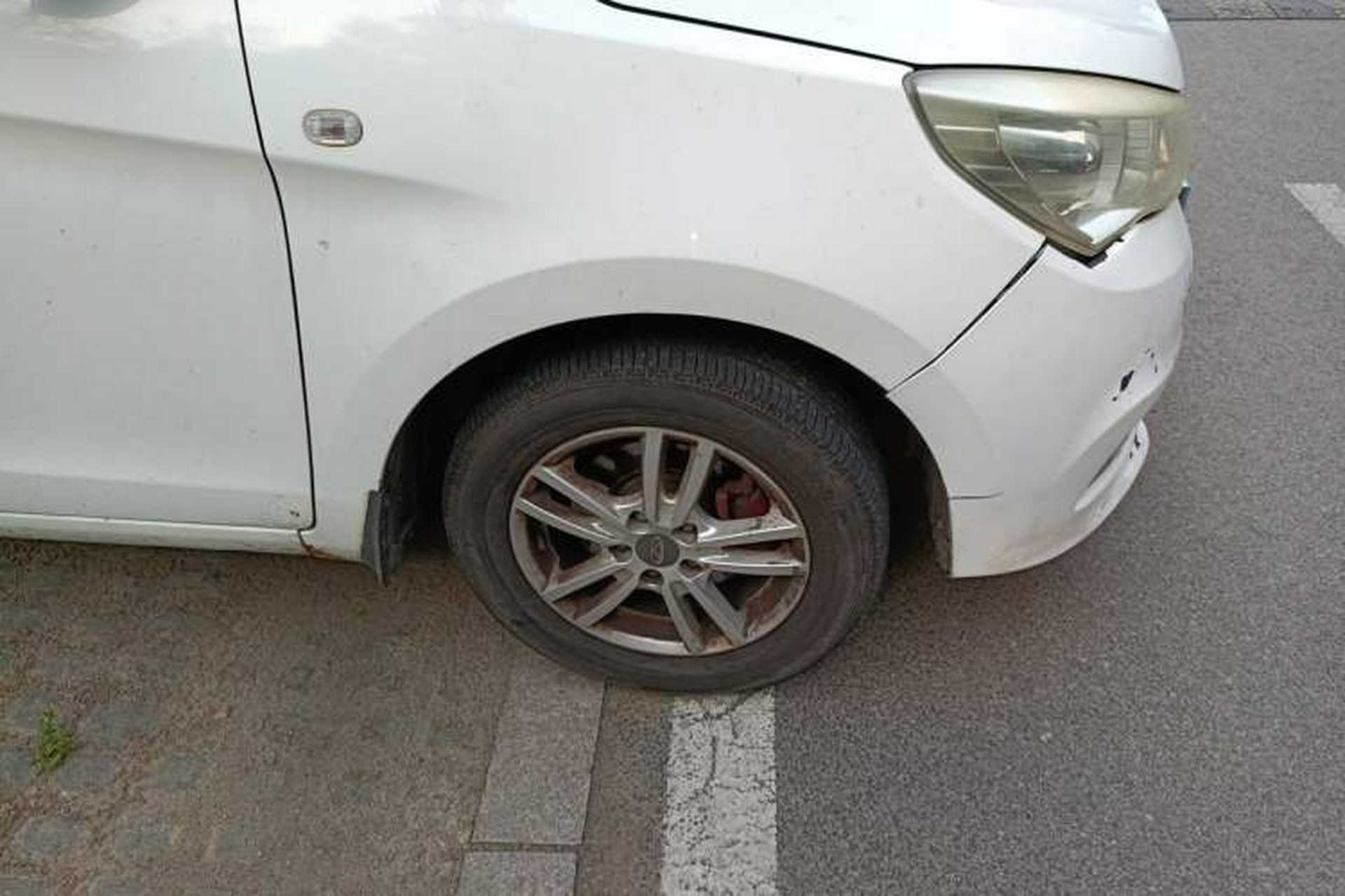 Used Karry K50 2015 1.5L Manual Comfort Model Right Front Wheel Hub