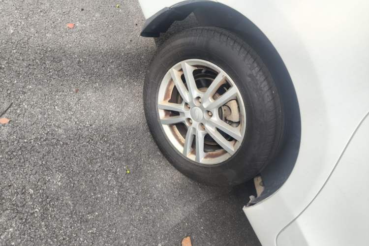Used Karry K50 2015 1.5L Manual Comfort Model Right Rear Wheel Hub