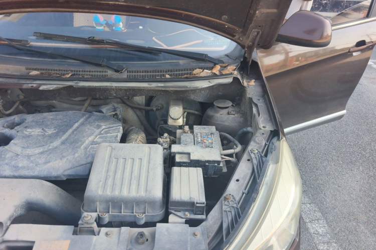Used Karry K50 2016 K50S 1.5L Manual Luxury Model Engine Bay Left