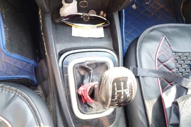 Used Karry K50 2016 K50S 1.5L Manual Comfort Model Gear Lever