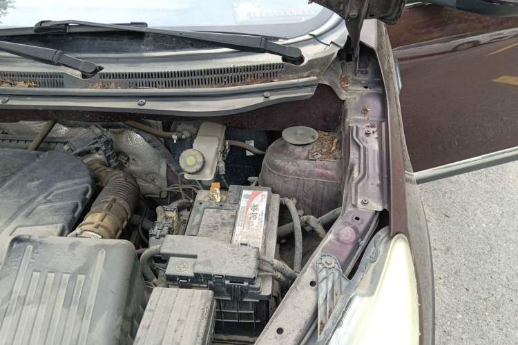 Used Karry K50 2016 K50S 1.5L Manual Comfort Model Engine Bay Left